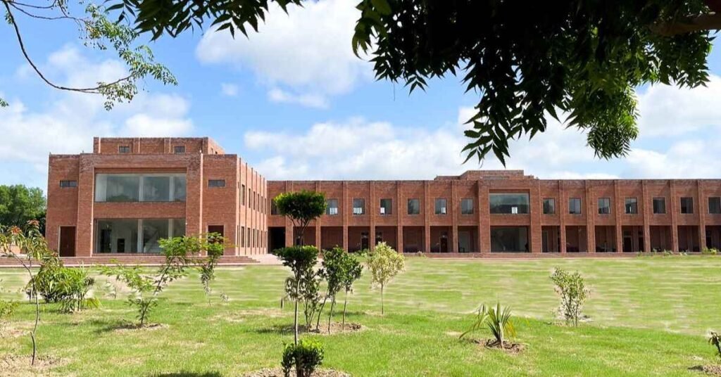 Best Universities in Pakistan